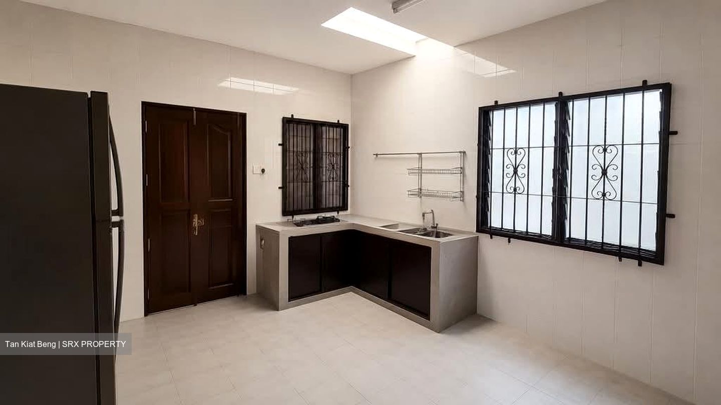 Thomson Garden Estate (D20), Semi-Detached #560337021